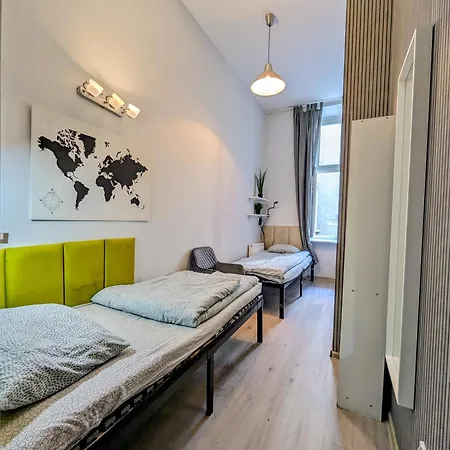 Centrum Fabryczna Hostel