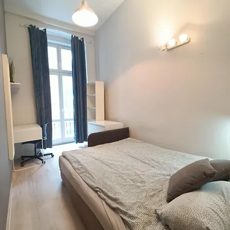 Hostel Centrum Fabryczna *