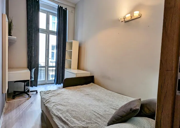 Centrum Fabryczna Albergue