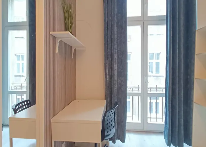 Centrum Fabryczna Albergue Łódź